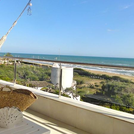 Gava Beach 1St Line 外观 照片