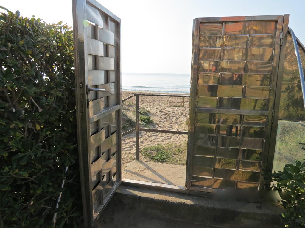 Gava Beach 1St Line 外观 照片